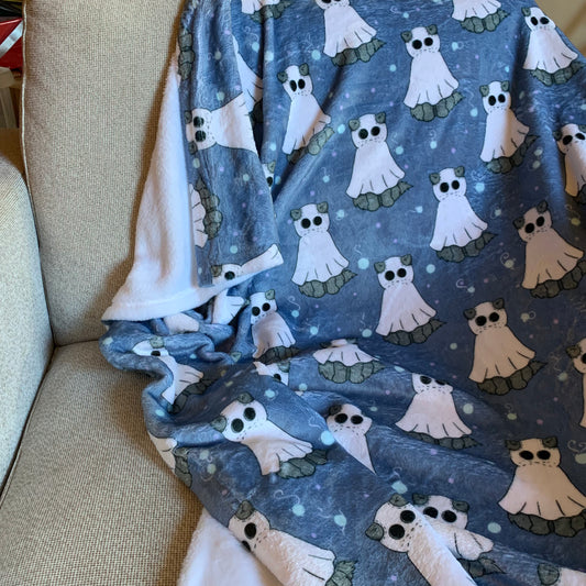 Ghost Cat Throw Blanket